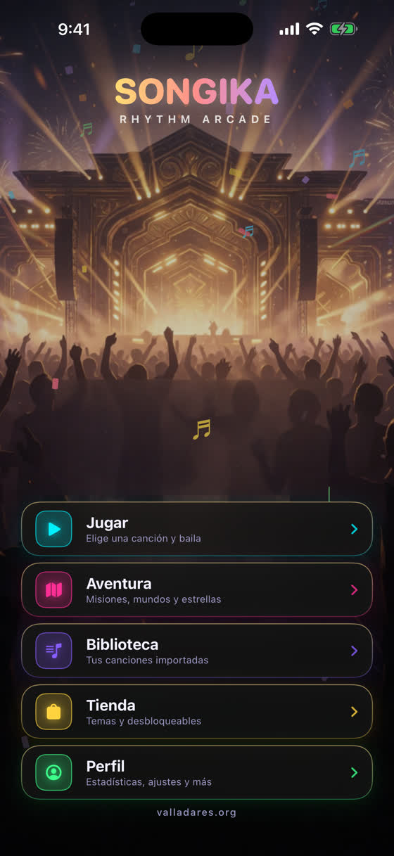 Menú principal de Songika con las opciones Jugar, Aventura, Biblioteca, Tienda y Perfil sobre un escenario iluminado